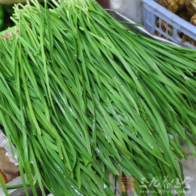 韭菜中含有揮發性精油、蛋白質和維生素C等營養物質 韭菜中含有揮發性精油、蛋白質和維生素C等營養物質