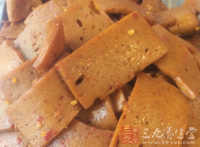 鹵菜店遍布於大街小巷，不少攤點十分簡陋
