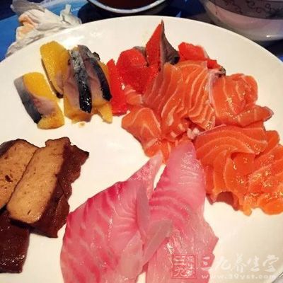 我國廣東、廣西等地人們喜歡吃生魚片、魚生等,這些生魚片中肝吸蟲最多 我國廣東、廣西等地人們喜歡吃生魚片、魚生等,這些生魚片中肝吸蟲最多
