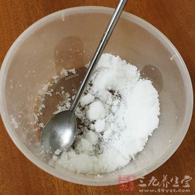 添加了很多添加劑、防腐劑、糖