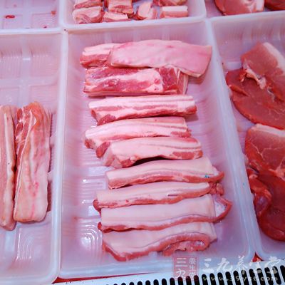 紅肉中的飽和脂肪含量比較高