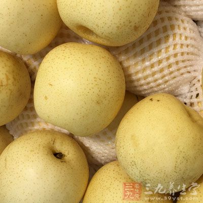 在深色的水果當中維生素C的含量是比較高的