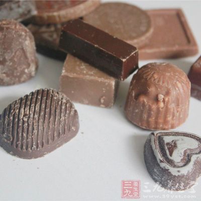 蓖麻油常被添加到糖果、巧克力和其他食品中