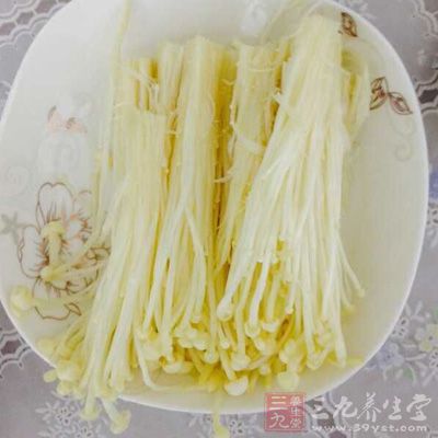 金針菇中含鋅量比較高,也可有促進兒童智力發育和健腦的作用 金針菇中含鋅量比較高,也可有促進兒童智力發育和健腦的作用