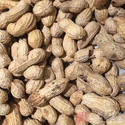購買堅果、花生、糧食等的時候，盡量選擇小包裝的
