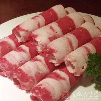 攝入含維生素C的蔬菜、水果較少的居民，胃癌發病率高