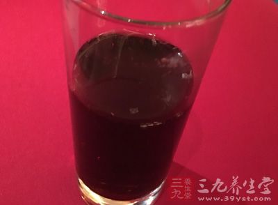 如果女性一周喝含糖飲料3杯以上，患乳腺癌的風險可能就會增加