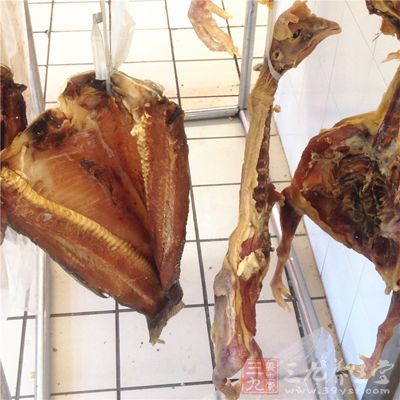 少吃臘肉和烤肉