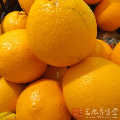 而且吃這樣的水果不僅對身體沒有一點好處