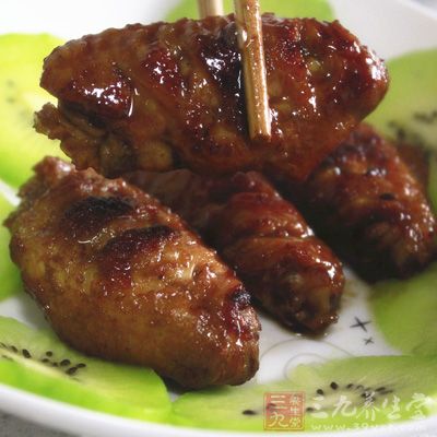 雞翅可是說是餐桌上最為常見的一道美食 雞翅可是說是餐桌上最為常見的一道美食