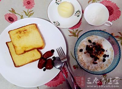 早餐、吐司、牛奶燕麥20155142361263