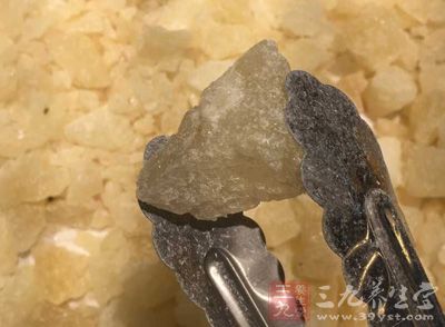 少吃糖的說法是對的,糖類食品含高熱量,會導致肥胖 少吃糖的說法是對的,糖類食品含高熱量,會導致肥胖