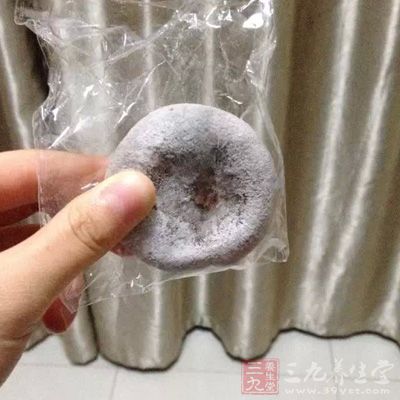 柿子餅含有較多的鞣酸及果膠