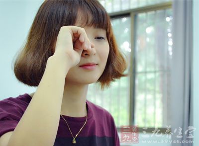 渠欽打斷了小葫仙搓眼睛的動作