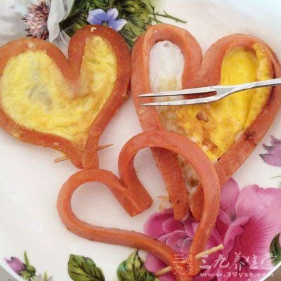 早餐大量攝入高蛋白的食品