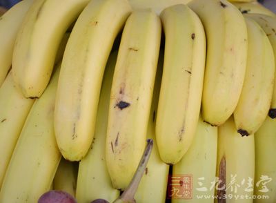 香蕉是一種營養豐富的水果 香蕉是一種營養豐富的水果