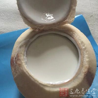 大家買羊奶、牛奶還是去正規商場購買為宜 大家買羊奶、牛奶還是去正規商場購買為宜