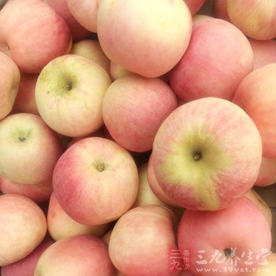 農藥會浸透並殘留在果皮蠟質中