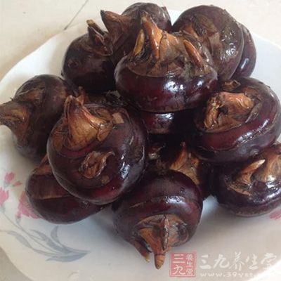 荸荠生吃對於健康是有危害的 荸荠生吃對於健康是有危害的