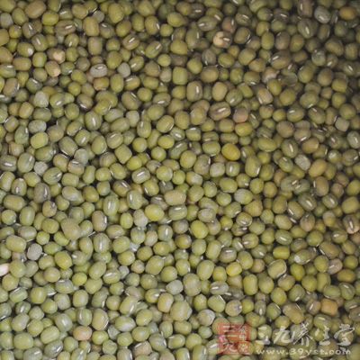 綠豆性味甘寒，清熱解毒效果很好