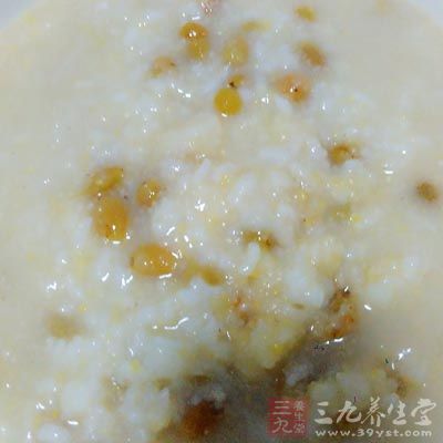 吃湯泡飯不但不利於消化