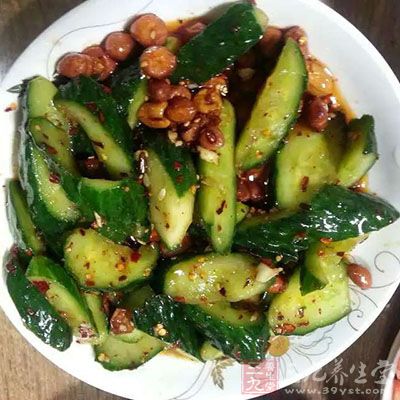 海鮮要避開水果、蔬菜等寒性食物的食用