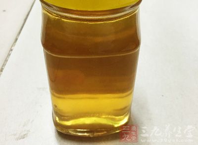 市場上茯苓餅裡添加了蜂蜜、白砂糖等導致非常的甜