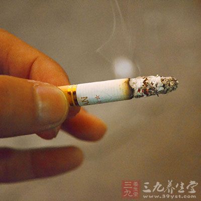 吸煙者冠心病的發病率比不吸煙者高3倍 吸煙者冠心病的發病率比不吸煙者高3倍