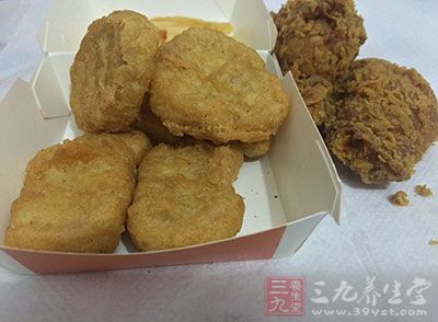 脂肪肝患者不能吃含脂肪高的油膩油炸食品 脂肪肝患者不能吃含脂肪高的油膩油炸食品