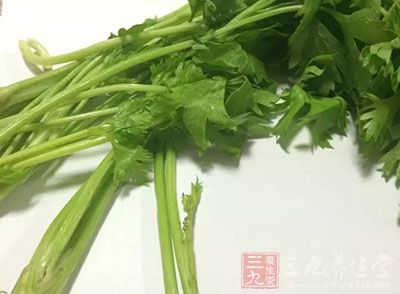 應限量攝取富含草酸的食物,包括豆類、甜菜、芹菜 應限量攝取富含草酸的食物,包括豆類、甜菜、芹菜