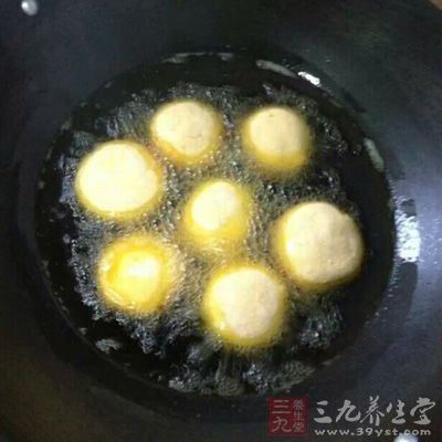 高溫烹調時盡量避免食用油干燒