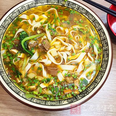 但纖維素會縮短食物殘渣在腸道內停留的時間,促進廢物及致癌物的及時排出,減少腸癌發生的概率 但纖維素會縮短食物殘渣在腸道內停留的時間,促進廢物及致癌物的及時排出,減少腸癌發生的概率