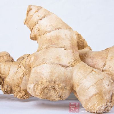 服用鮮姜汁可治因受寒引起的嘔吐,對其他類型的嘔吐則不宜使用 服用鮮姜汁可治因受寒引起的嘔吐,對其他類型的嘔吐則不宜使用