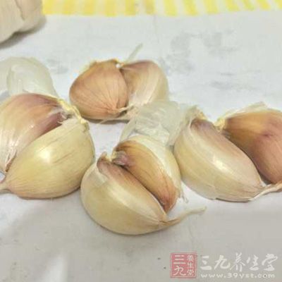 瘦肉搭配大蒜吃會更好