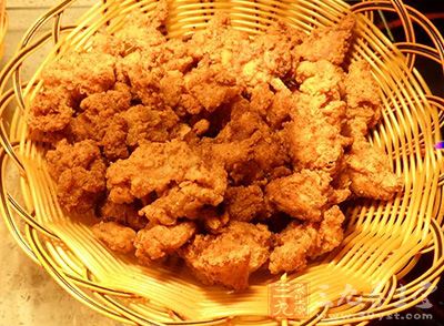 慎食煎炸的食物 慎食煎炸的食物
