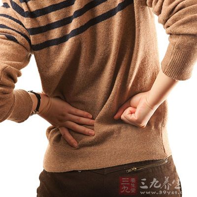 腰椎間盤突出患者由於生病而減少了一定的活動量,所以飲食的攝入量應適當減少 腰椎間盤突出患者由於生病而減少了一定的活動量,所以飲食的攝入量應適當減少