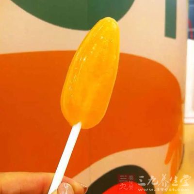 乳制品裡含有糖分