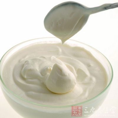 由於含鞣酸草酸的食物富含草酸，會與鞣酸凝結成塊