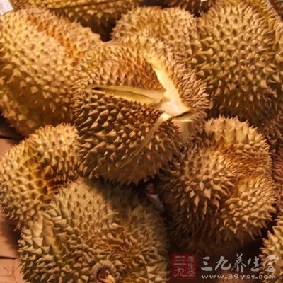榴蓮含有的熱量及糖分較高,因此肥胖人士宜少食 榴蓮含有的熱量及糖分較高,因此肥胖人士宜少食