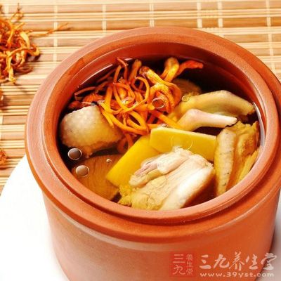 秋天是適合進補的季節,但是進補不可亂補 秋天是適合進補的季節,但是進補不可亂補