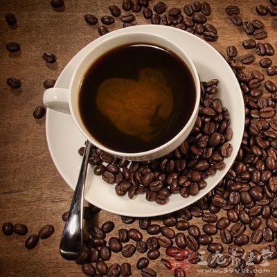 咖啡因不能讓你很快鎮定下來，還會讓血壓和心率升高