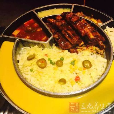 比如吃火鍋的時候，很多人都會點的羊肉卷