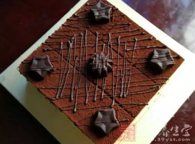 大多數人對待甜食也是一點也不抗拒