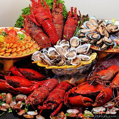 蘋果中含有鞣酸,與海鮮同食不僅降低海味蛋白質的營養價值 蘋果中含有鞣酸,與海鮮同食不僅降低海味蛋白質的營養價值