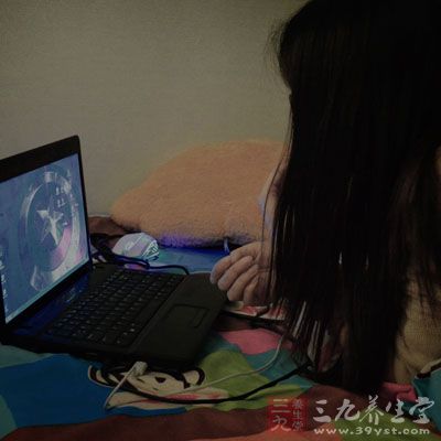 對於生活作息方面，我們要少熬夜