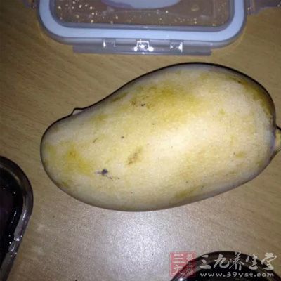 芒果簡單沖洗干淨