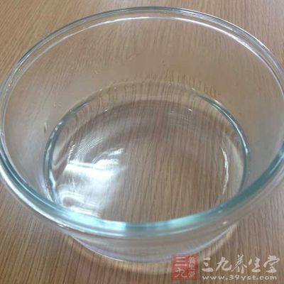 雙氧水也就是過氧化氫，屬於一種強氧化劑