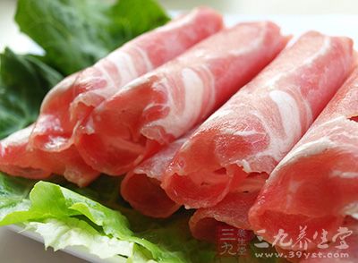 羊肉、狗肉、鹿肉、馬肉、驢肉等性溫熱，紅斑狼瘡患者不宜食用