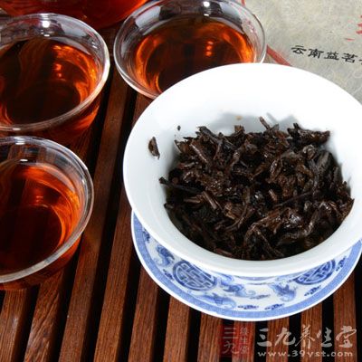 喝普洱茶影響消化:空腹喝茶可稀釋胃液,降低消化功能 喝普洱茶影響消化:空腹喝茶可稀釋胃液,降低消化功能