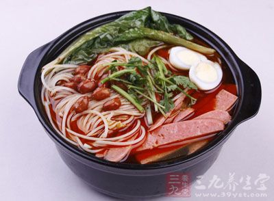 由於米線店越來越多，品質卻越來越低